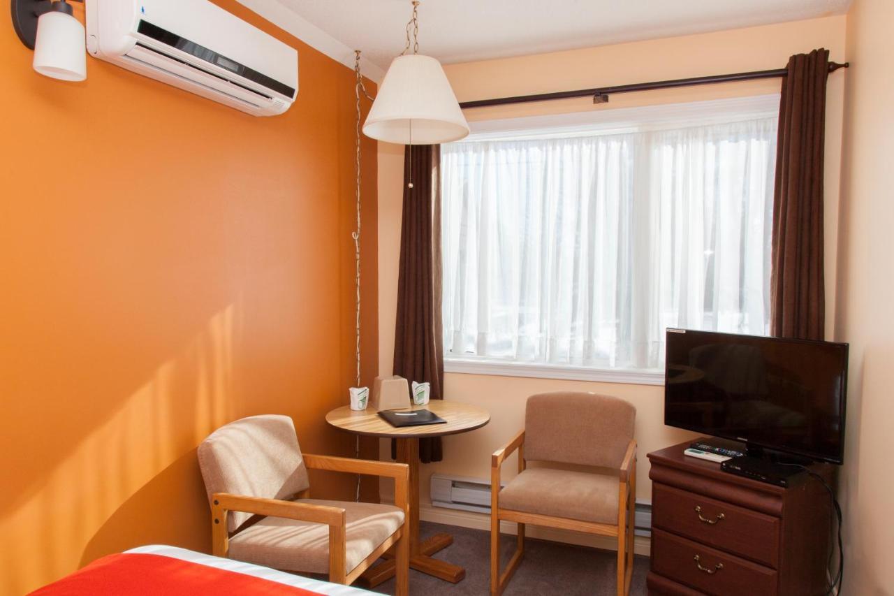 Hotel Robin Hood Grand Falls Windsor Esterno foto